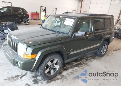 2006 Jeep Commander из США, поврежденный, VIN 1J8HG48K76C332318